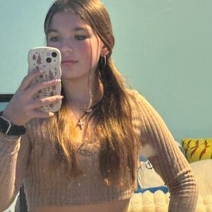 Meet your Posher, Katelyn